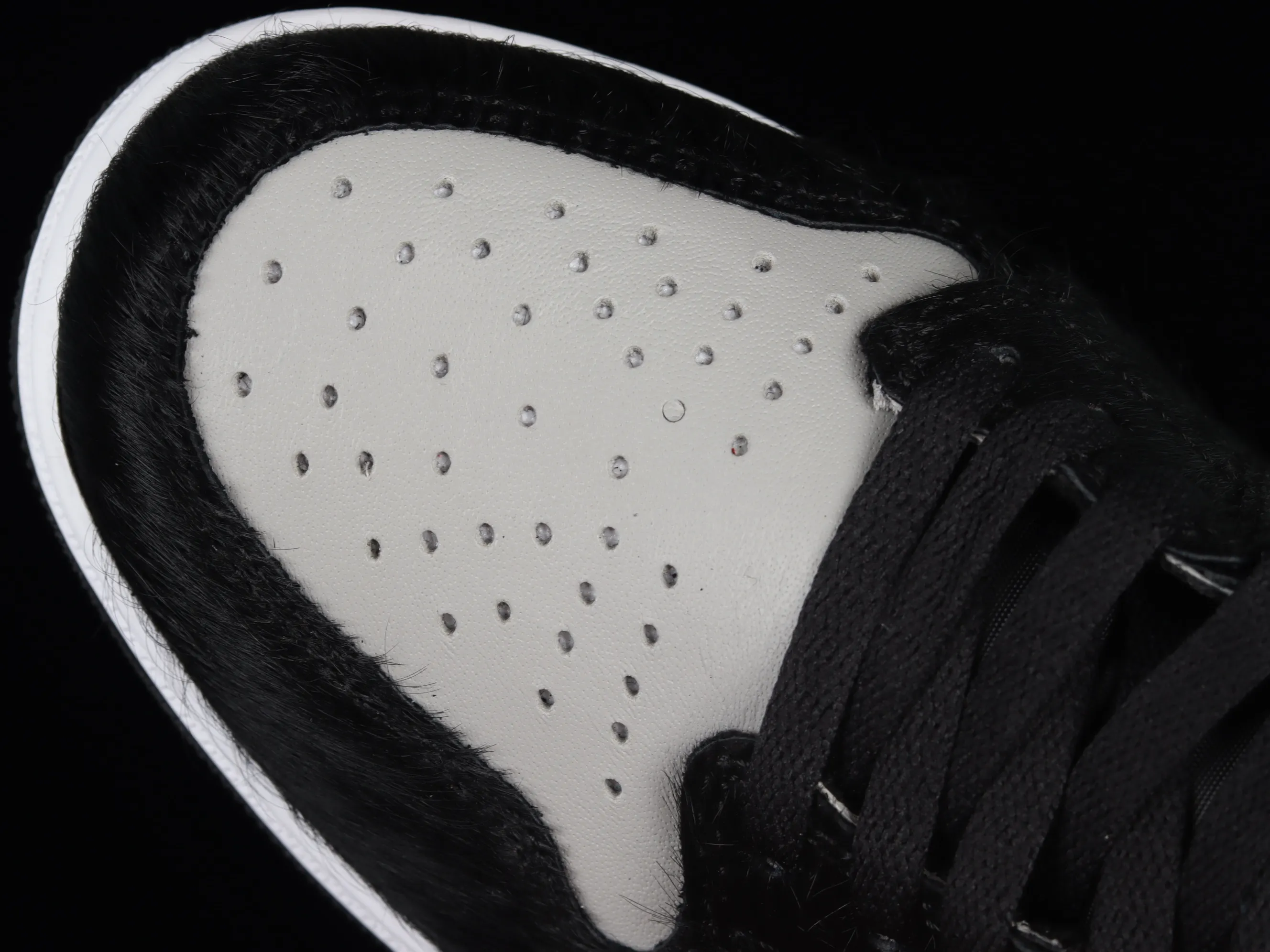 All categories Air Jordan Jordan series basketball shoes Air Jordan 1 High Air Jordan 1 High OG "Twist 2.0" AJ1 Joe 1 Panda 2.0 high-top basketball shoes DZ2523-001